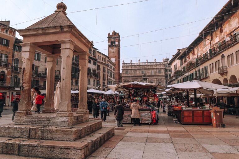 Piazza delle Erbe - Verona